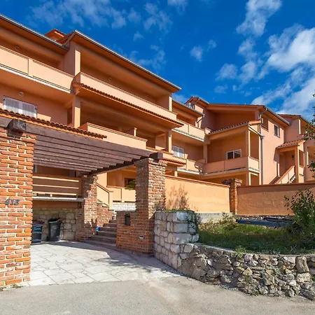 Apartament In *