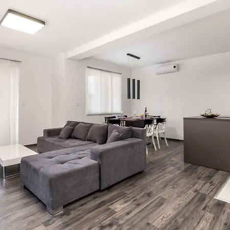 Apartment Gorgeous In With Kitchen *