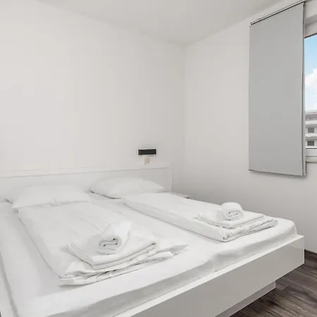 Gorgeous In With Kitchen Apartment Kampor